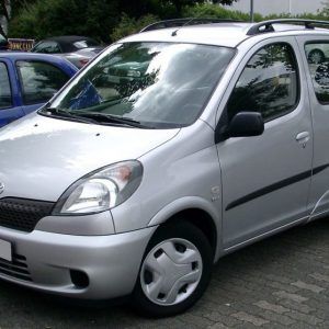 yaris verso