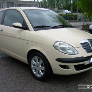 ypsilon 2004